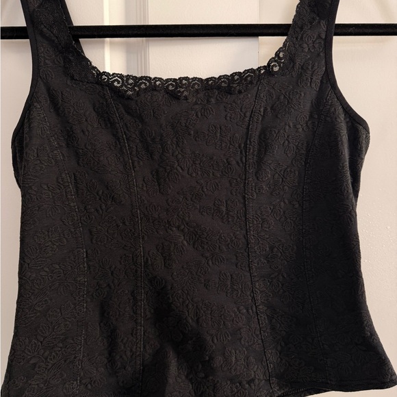 4 Arianne Camisoles included one price - Picture 13 of 16